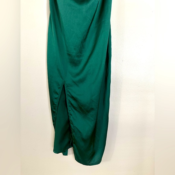 PrettyLittleThing Emerald Green Strappy Satin Cowl Midi Dress size 4 in EUC - Picture 8 of 12